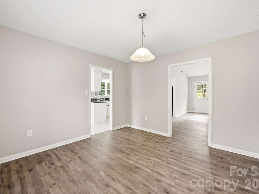 5317 Caradon Drive, Charlotte, NC 28227.  MLS# CAR4395080, YatesRealty ID 31721. 