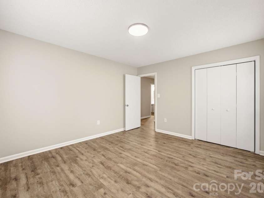 5317 Caradon Drive, Charlotte, NC 28227.  MLS# CAR4395080, YatesRealty ID 31721. 