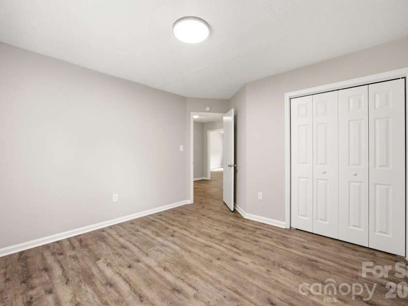 5317 Caradon Drive, Charlotte, NC 28227.  MLS# CAR4395080, YatesRealty ID 31721. 