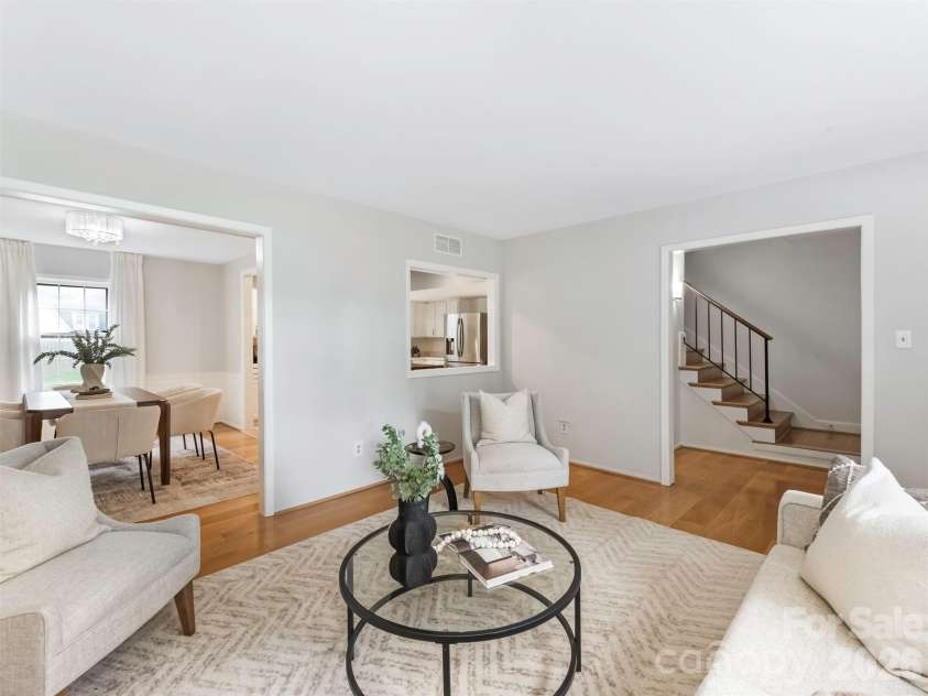 1429 Mcilroy Road, Charlotte, NC 28212.  MLS# CAR4394489, YatesRealty ID 31722. 