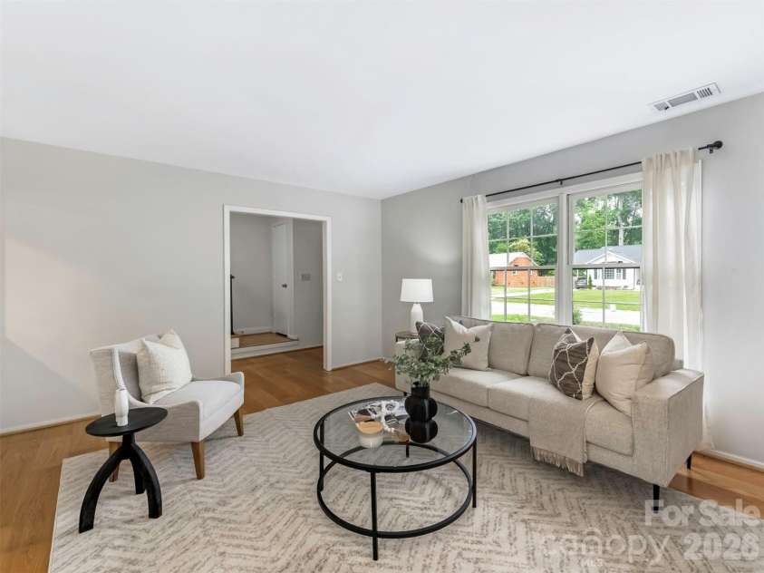 1429 Mcilroy Road, Charlotte, NC 28212.  MLS# CAR4394489, YatesRealty ID 31722. 