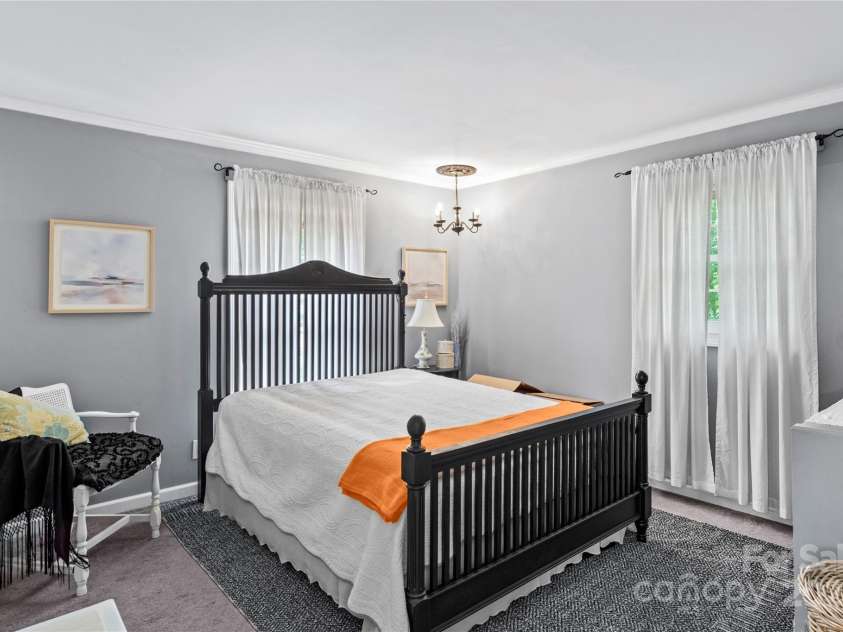 3890 Whitehaven Road, Winston Salem, NC 27106.  MLS# CAR4288620, YatesRealty ID 31722. 