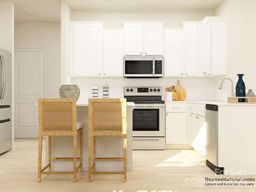 1408 Caracara Court, Cramerton, NC 28012.  MLS# CAR4291673, YatesRealty ID 31725. Kitchen