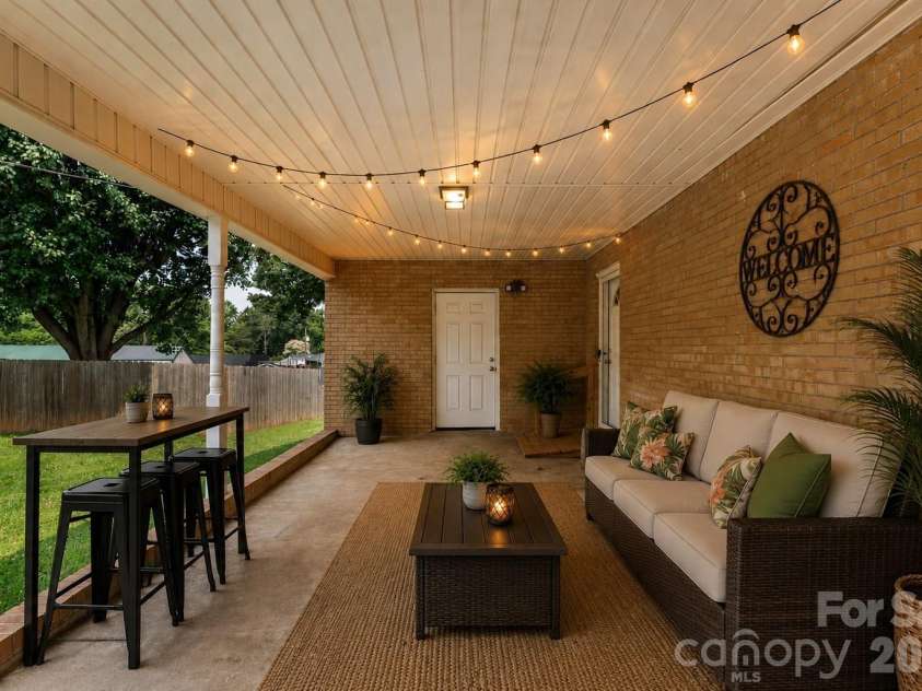 609 Temple Street, Kings Mountain, NC 28086.  MLS# CAR4391170, YatesRealty ID 31725. Virtually Staged