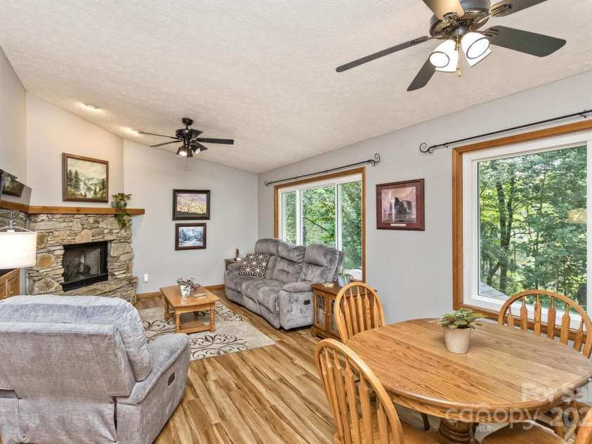 200 Waterford Drive, Mills River, NC 28759.  MLS# CAR4290046, YatesRealty ID 31726. 