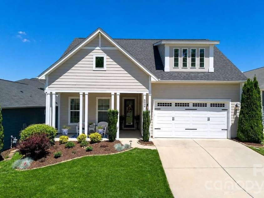 5099 Looking Glass Trail, Denver, NC 28037.  MLS# CAR4394193, YatesRealty ID 31728. 