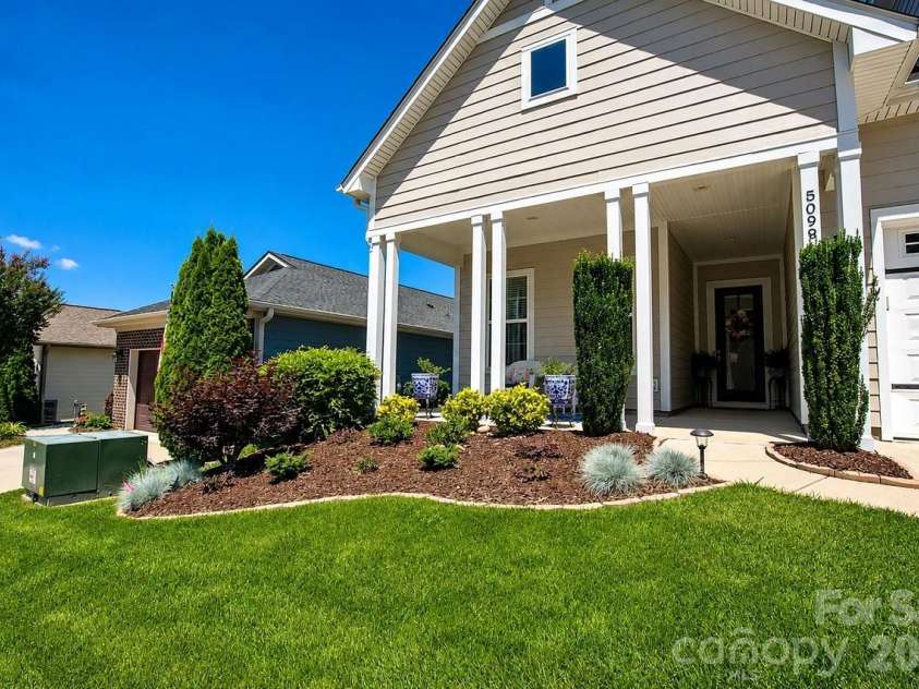 5099 Looking Glass Trail, Denver, NC 28037.  MLS# CAR4394193, YatesRealty ID 31728. 