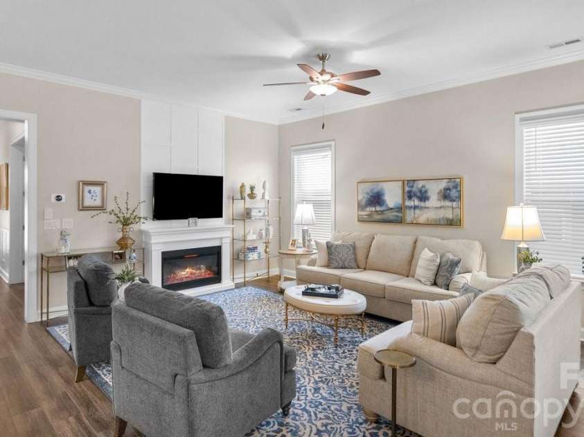 5099 Looking Glass Trail, Denver, NC 28037.  MLS# CAR4394193, YatesRealty ID 31728. 