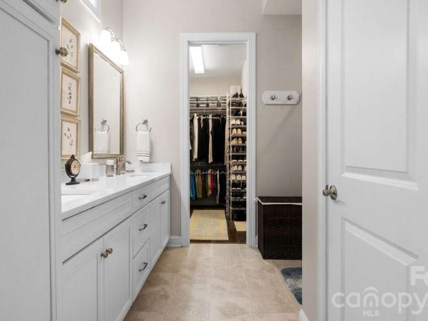 5099 Looking Glass Trail, Denver, NC 28037.  MLS# CAR4394193, YatesRealty ID 31728. 