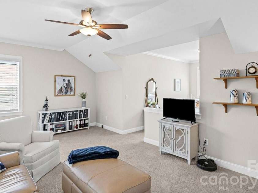 5099 Looking Glass Trail, Denver, NC 28037.  MLS# CAR4394193, YatesRealty ID 31728. 