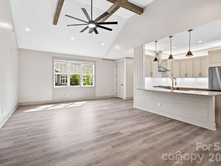 10 Heartleaf Circle, Arden, NC 28704.  MLS# CAR4364527, YatesRealty ID 31729. 