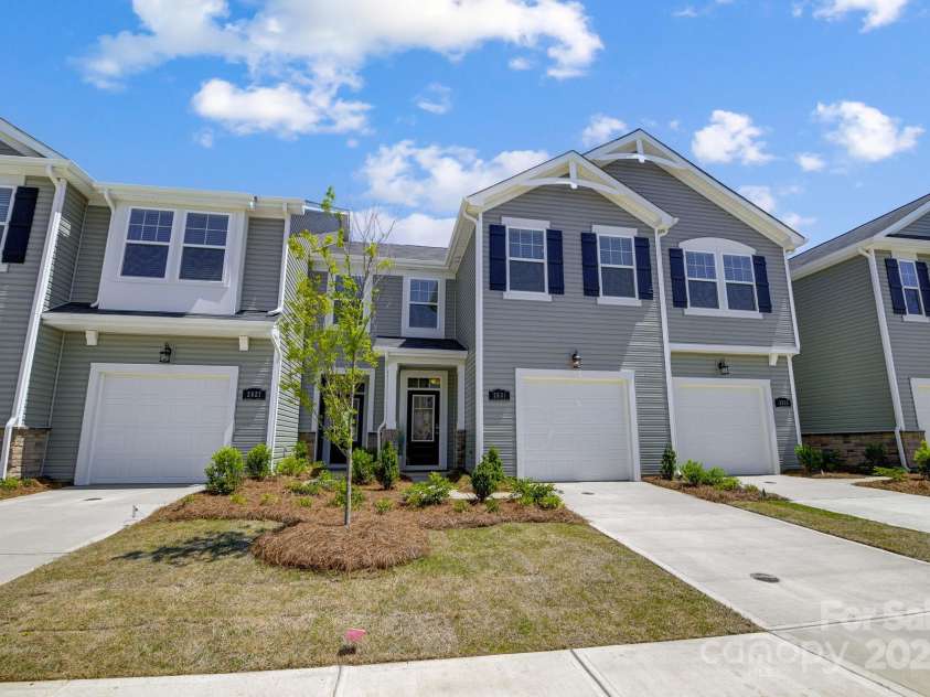 11016 Engelmann Lane, Charlotte, NC 28269.  MLS# CAR4291763, YatesRealty ID 31729. For representation purposes of floorplan only, actual homesite is under construction and design and structural options may vary