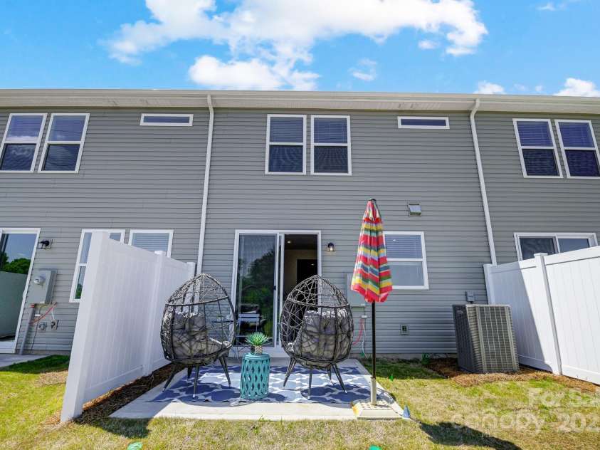 11016 Engelmann Lane, Charlotte, NC 28269.  MLS# CAR4291763, YatesRealty ID 31729. For representation purposes of floorplan only, actual homesite is under construction and design and structural options may vary