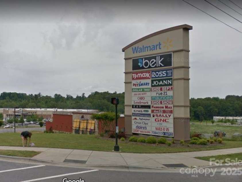 255 REEP Drive, Morganton, NC 28655.  MLS# CAR4318959, YatesRealty ID 3173. Shops   3 min away