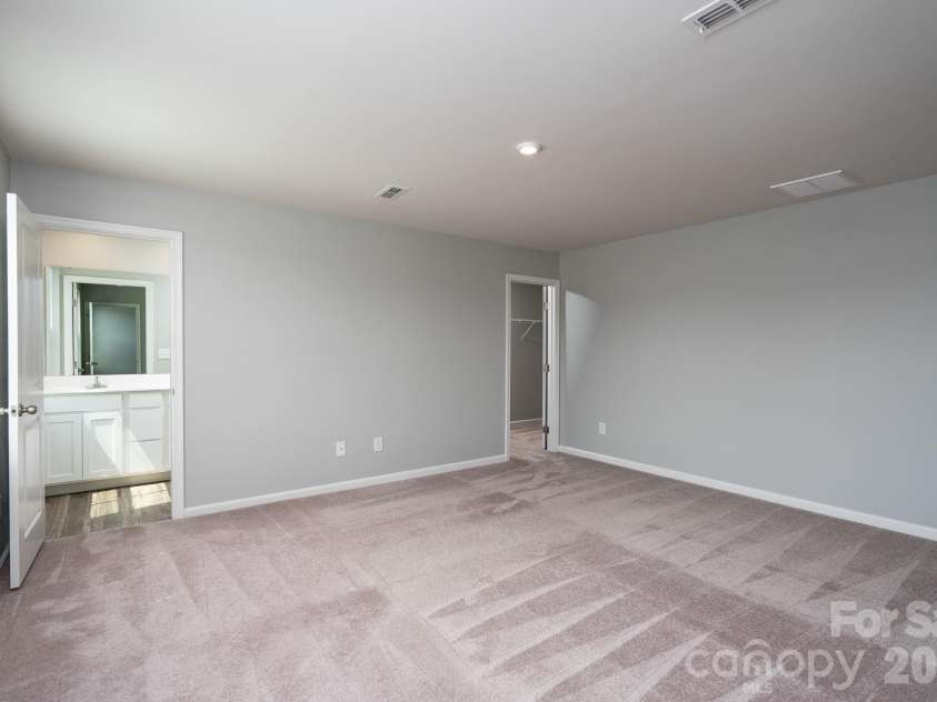 8021 Bruce Street, Charlotte, NC 28215.  MLS# CAR4354762, YatesRealty ID 3173. 