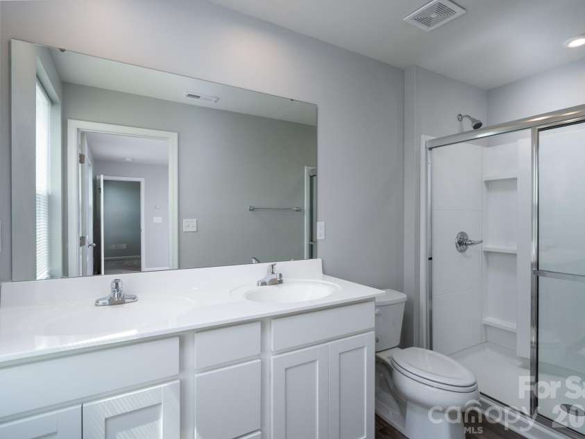 8021 Bruce Street, Charlotte, NC 28215.  MLS# CAR4354762, YatesRealty ID 3173. 