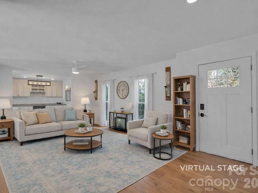 301 Hillandale Drive, Charlotte, NC 28270.  MLS# CAR4363145, YatesRealty ID 31730. 