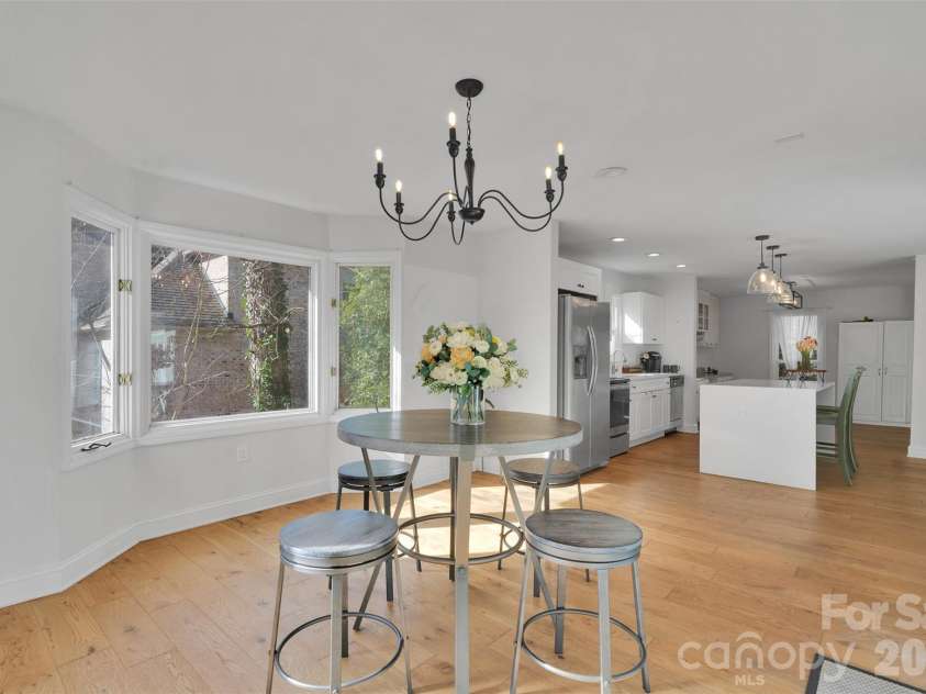 301 Hillandale Drive, Charlotte, NC 28270.  MLS# CAR4363145, YatesRealty ID 31730. 