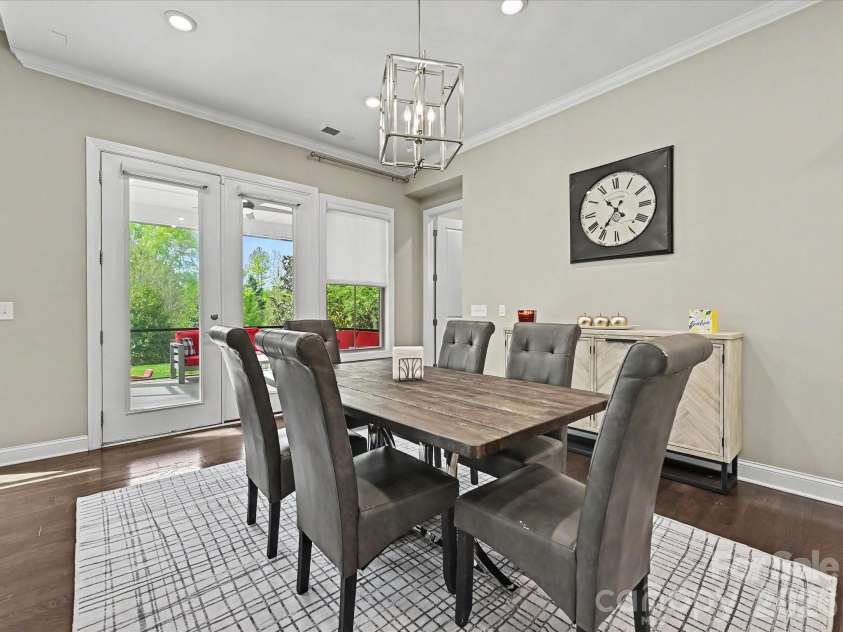 101 Enclave Boulevard, Matthews, NC 28104.  MLS# CAR4365874, YatesRealty ID 31731. Breakfast Area