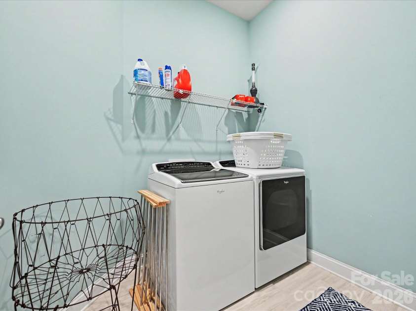 101 Enclave Boulevard, Matthews, NC 28104.  MLS# CAR4365874, YatesRealty ID 31731. Laundry Room
