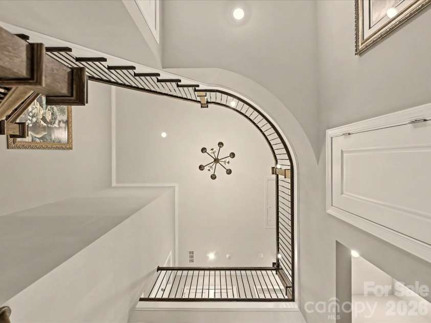 101 Enclave Boulevard, Matthews, NC 28104.  MLS# CAR4365874, YatesRealty ID 31731. Staircase