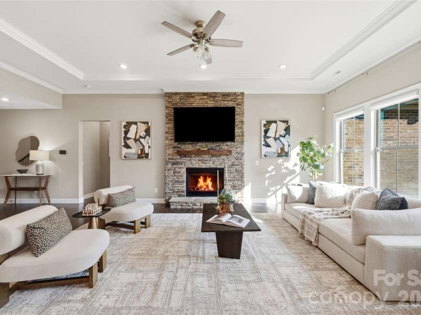101 Enclave Boulevard, Matthews, NC 28104.  MLS# CAR4434349, YatesRealty ID 31731. 