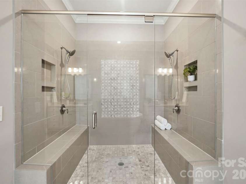 101 Enclave Boulevard, Matthews, NC 28104.  MLS# CAR4434349, YatesRealty ID 31731. 