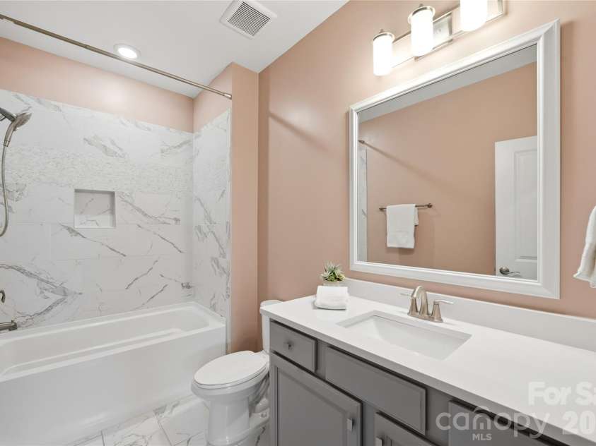 101 Enclave Boulevard, Matthews, NC 28104.  MLS# CAR4434349, YatesRealty ID 31731. 