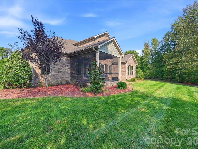 101 Enclave Boulevard, Matthews, NC 28104.  MLS# CAR4434349, YatesRealty ID 31731. 