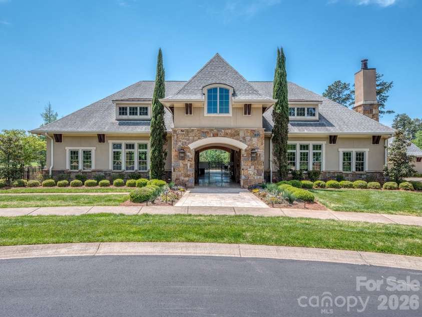 101 Enclave Boulevard, Matthews, NC 28104.  MLS# CAR4434349, YatesRealty ID 31731. 