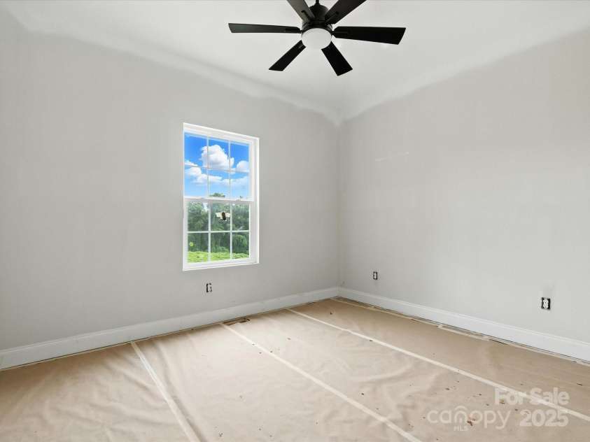 1427 Blackbird Drive, Clover, SC 29710.  MLS# CAR4291760, YatesRealty ID 31732. 