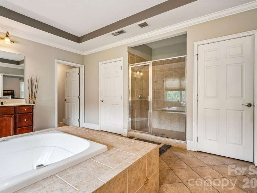 217 Cattle Ridge Road, Waxhaw, NC 28173.  MLS# CAR4383320, YatesRealty ID 31733. 