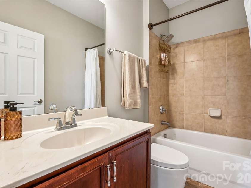 217 Cattle Ridge Road, Waxhaw, NC 28173.  MLS# CAR4383320, YatesRealty ID 31733. 