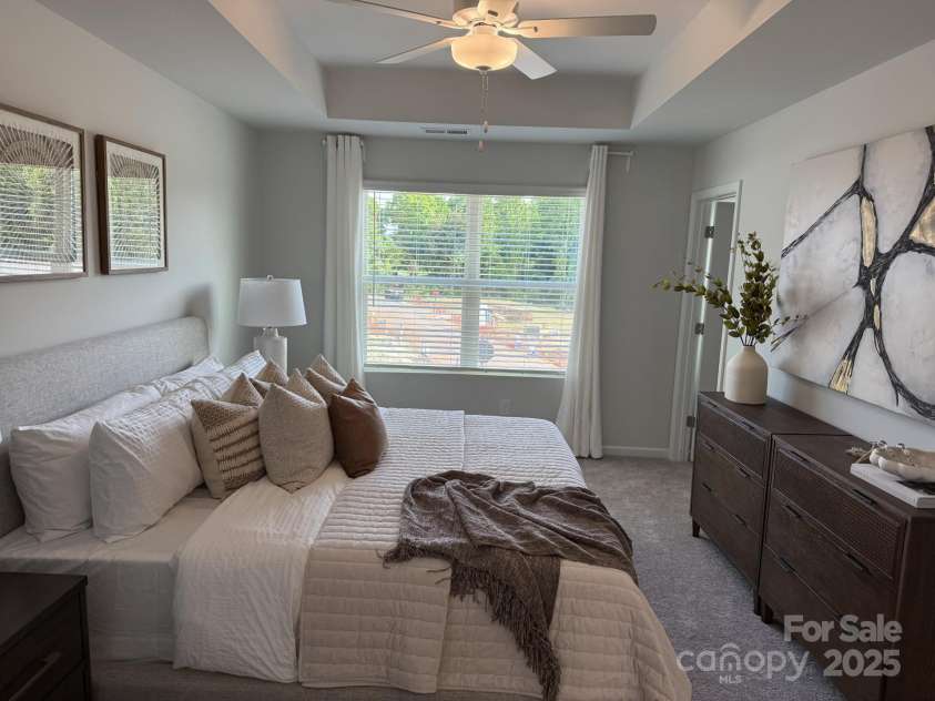 2936 Sloan Drive, Charlotte, NC 28208.  MLS# CAR4291815, YatesRealty ID 31733. 