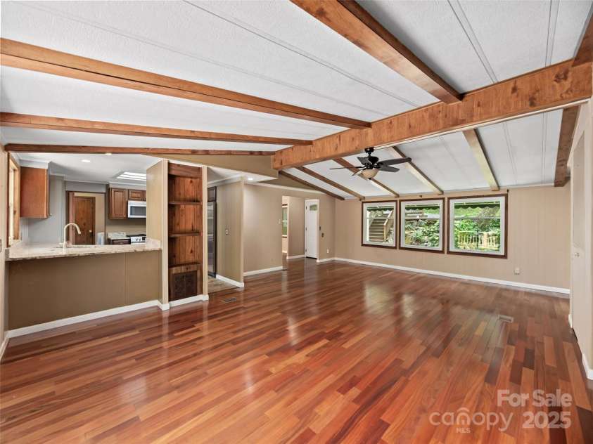 64 Mountain Site Lane, Asheville, NC 28803.  MLS# CAR4291467, YatesRealty ID 31735. 