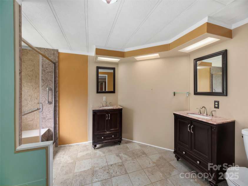 64 Mountain Site Lane, Asheville, NC 28803.  MLS# CAR4291467, YatesRealty ID 31735. 