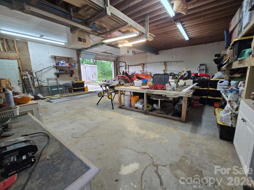 205 Dornoch Drive, Weddington, NC 28104.  MLS# CAR4384055, YatesRealty ID 31736. Detached Garage/Work Space