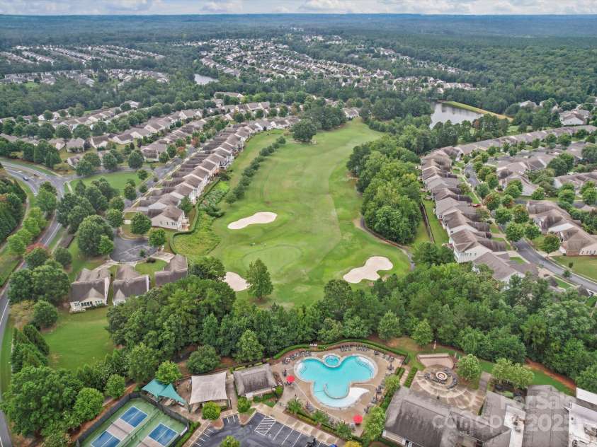 22161 Tern Court, Fort Mill, SC 29707.  MLS# CAR4289941, YatesRealty ID 31738. Golf Course