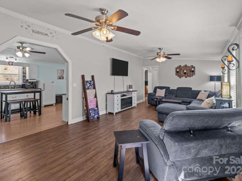 345 Waccamaw Drive, Salisbury, NC 28146.  MLS# CAR4235288, YatesRealty ID 3174. 