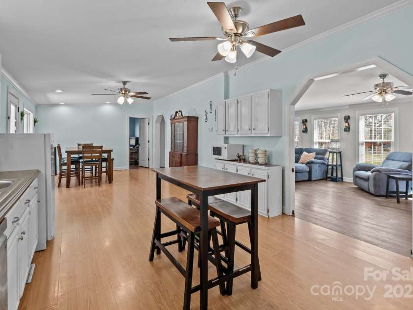 345 Waccamaw Drive, Salisbury, NC 28146.  MLS# CAR4235288, YatesRealty ID 3174. 