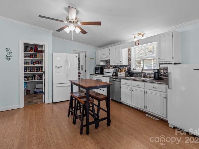 345 Waccamaw Drive, Salisbury, NC 28146.  MLS# CAR4235288, YatesRealty ID 3174. 