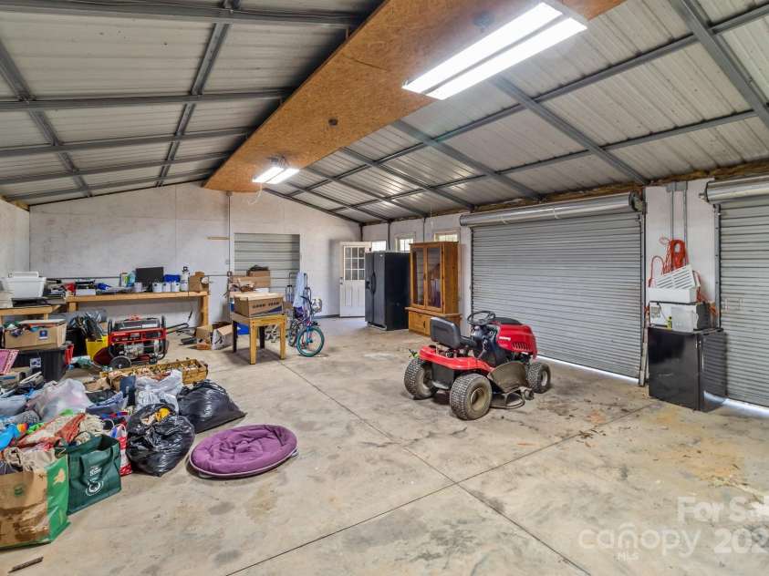 345 Waccamaw Drive, Salisbury, NC 28146.  MLS# CAR4235288, YatesRealty ID 3174. 