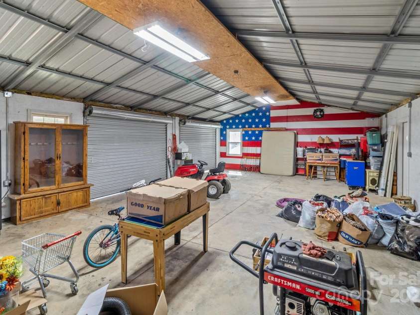 345 Waccamaw Drive, Salisbury, NC 28146.  MLS# CAR4235288, YatesRealty ID 3174. 