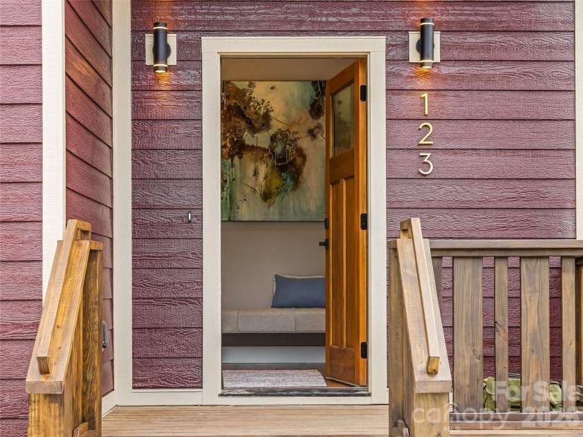 123 Third Street, Asheville, NC 28803.  MLS# CAR4367678, YatesRealty ID 31740. 
