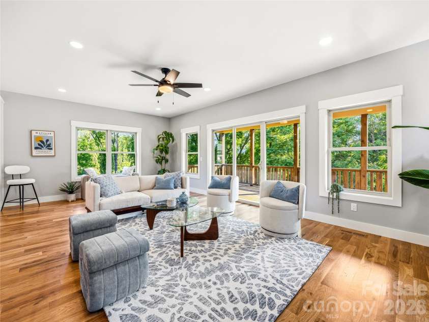 123 Third Street, Asheville, NC 28803.  MLS# CAR4367678, YatesRealty ID 31740. 