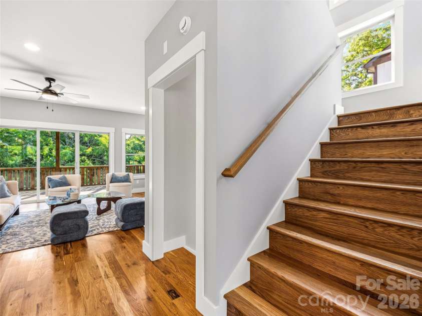 123 Third Street, Asheville, NC 28803.  MLS# CAR4367678, YatesRealty ID 31740. 