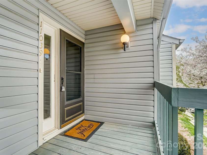 11039 Harrowfield Road, Charlotte, NC 28226.  MLS# CAR4291963, YatesRealty ID 31741. 