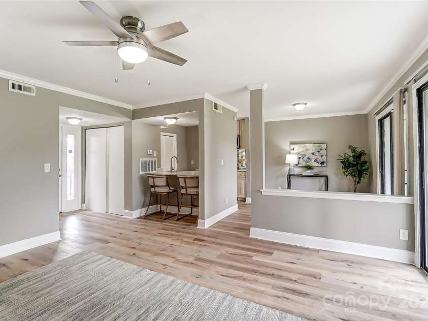 11039 Harrowfield Road, Charlotte, NC 28226.  MLS# CAR4291963, YatesRealty ID 31741. 