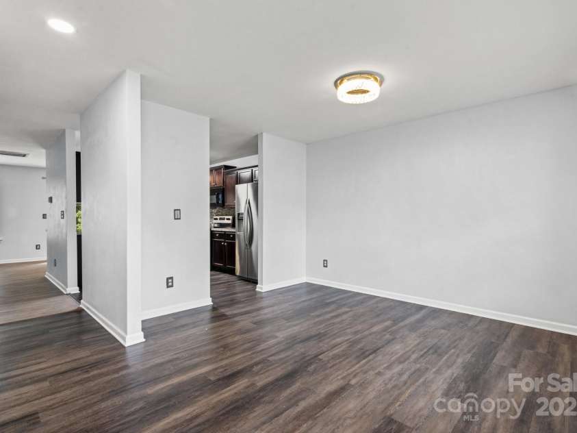 2815 Tancor Court, Charlotte, NC 28269.  MLS# CAR4288665, YatesRealty ID 31742. 