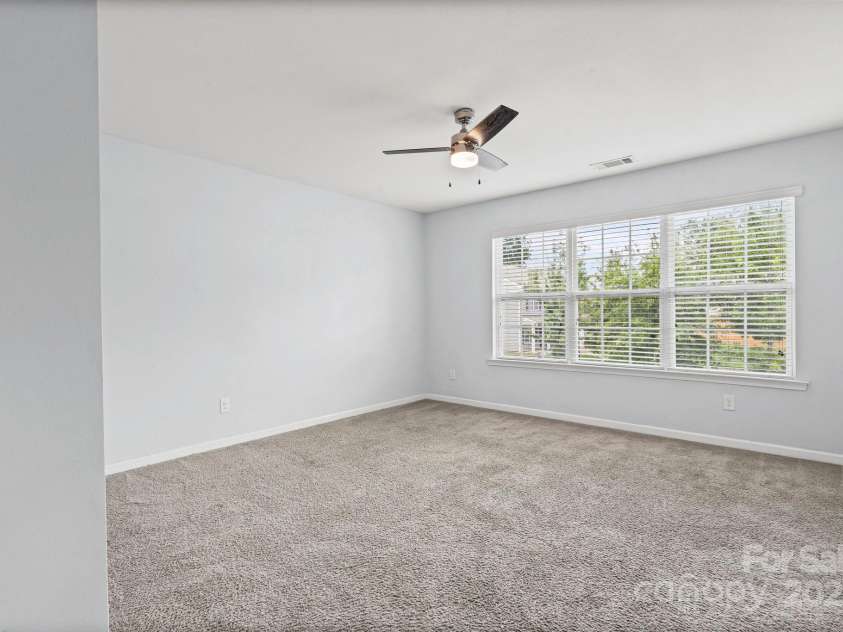 2815 Tancor Court, Charlotte, NC 28269.  MLS# CAR4288665, YatesRealty ID 31742. 